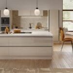Bella InRail High Gloss Cream/ Style: Venice