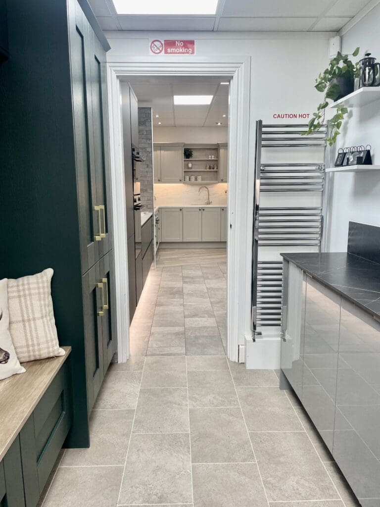 | Kitchen Showroom image00008