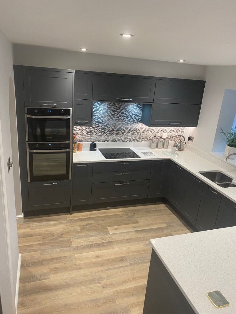 Whats New? | Transform Your Kitchen: Full Renovations vs. Makeovers Whats New? | Transform Your Kitchen: Full Renovations vs. Makeovers