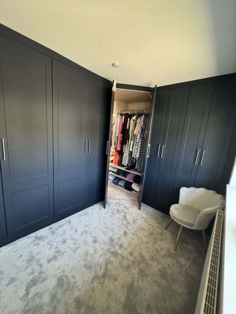 Recent Projects | 2025’s Blue Bedroom Trend: From Duck Egg to Deep Indigo Recent Projects | 2025’s Blue Bedroom Trend: From Duck Egg to Deep Indigo