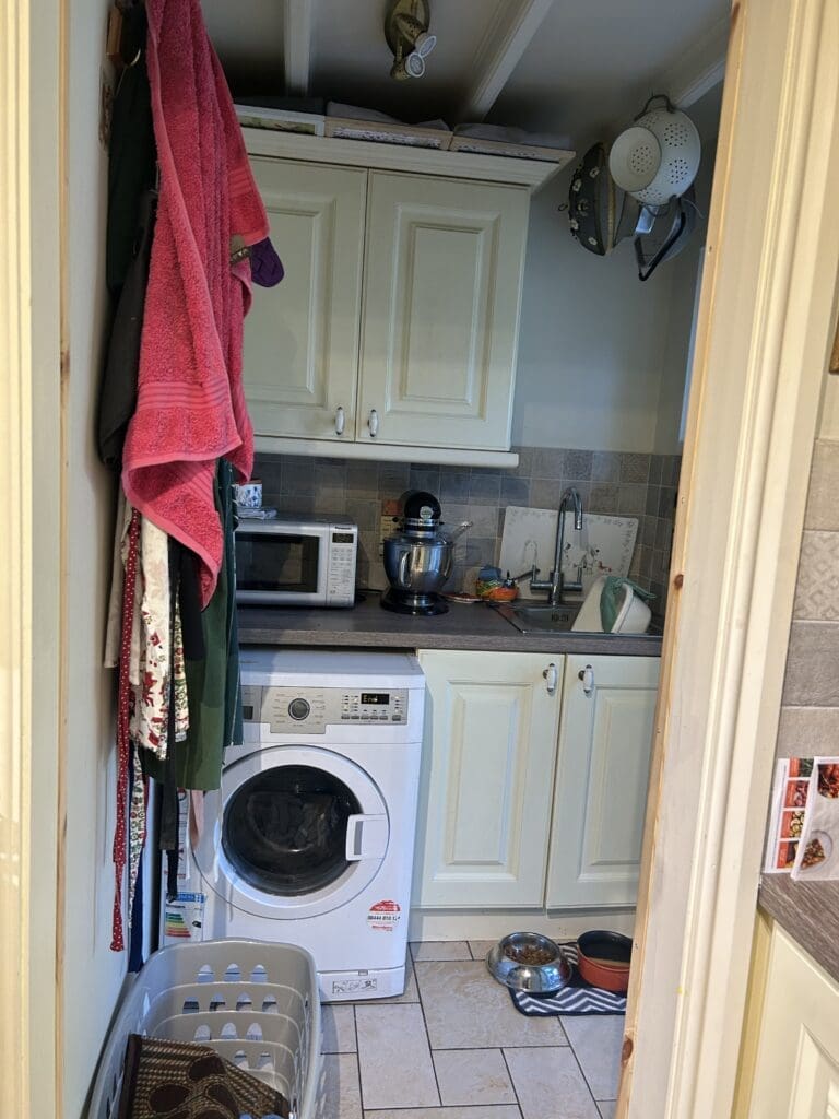 Kitchen Tips | A Stunning Return Transformation: From Dated to a Family-Approved “Barbie Dream” Kitchen Kitchen Tips | A Stunning Return Transformation: From Dated to a Family-Approved “Barbie Dream” Kitchen