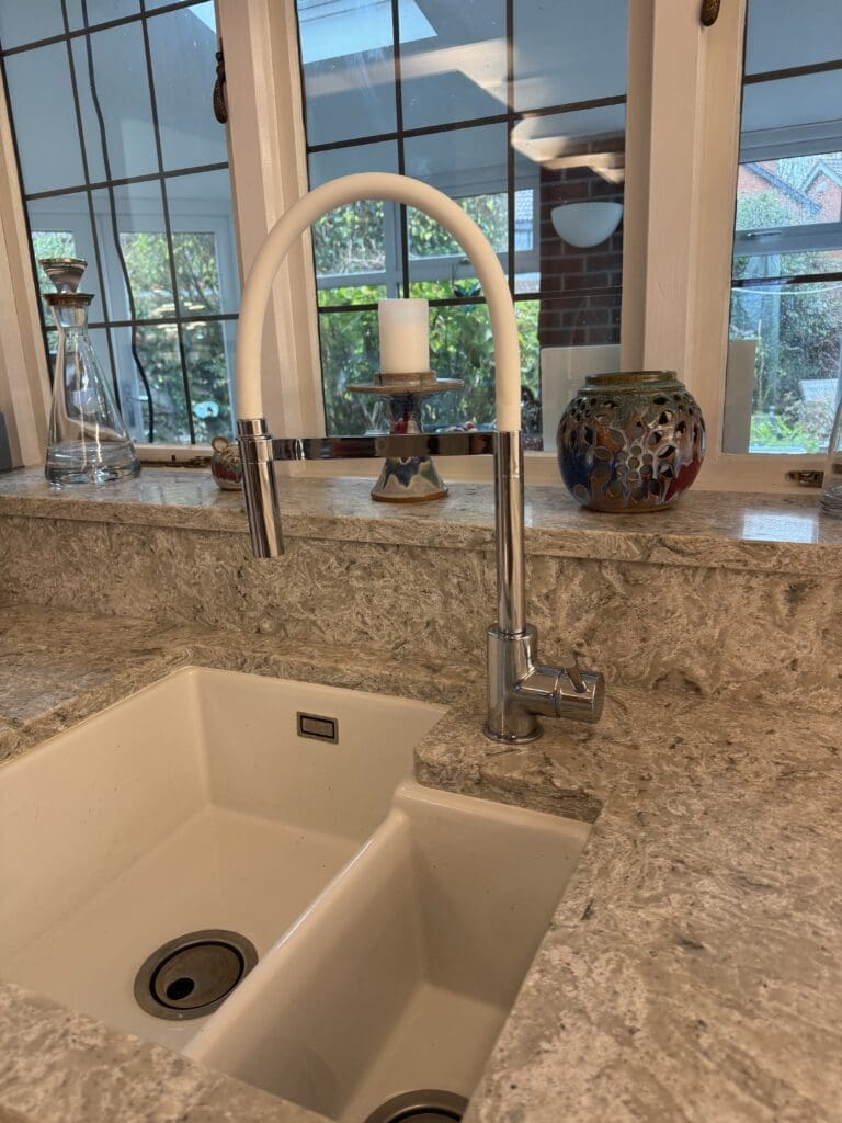 Kitchen Tips | A Stunning Return Transformation: From Dated to a Family-Approved “Barbie Dream” Kitchen Kitchen Tips | A Stunning Return Transformation: From Dated to a Family-Approved “Barbie Dream” Kitchen