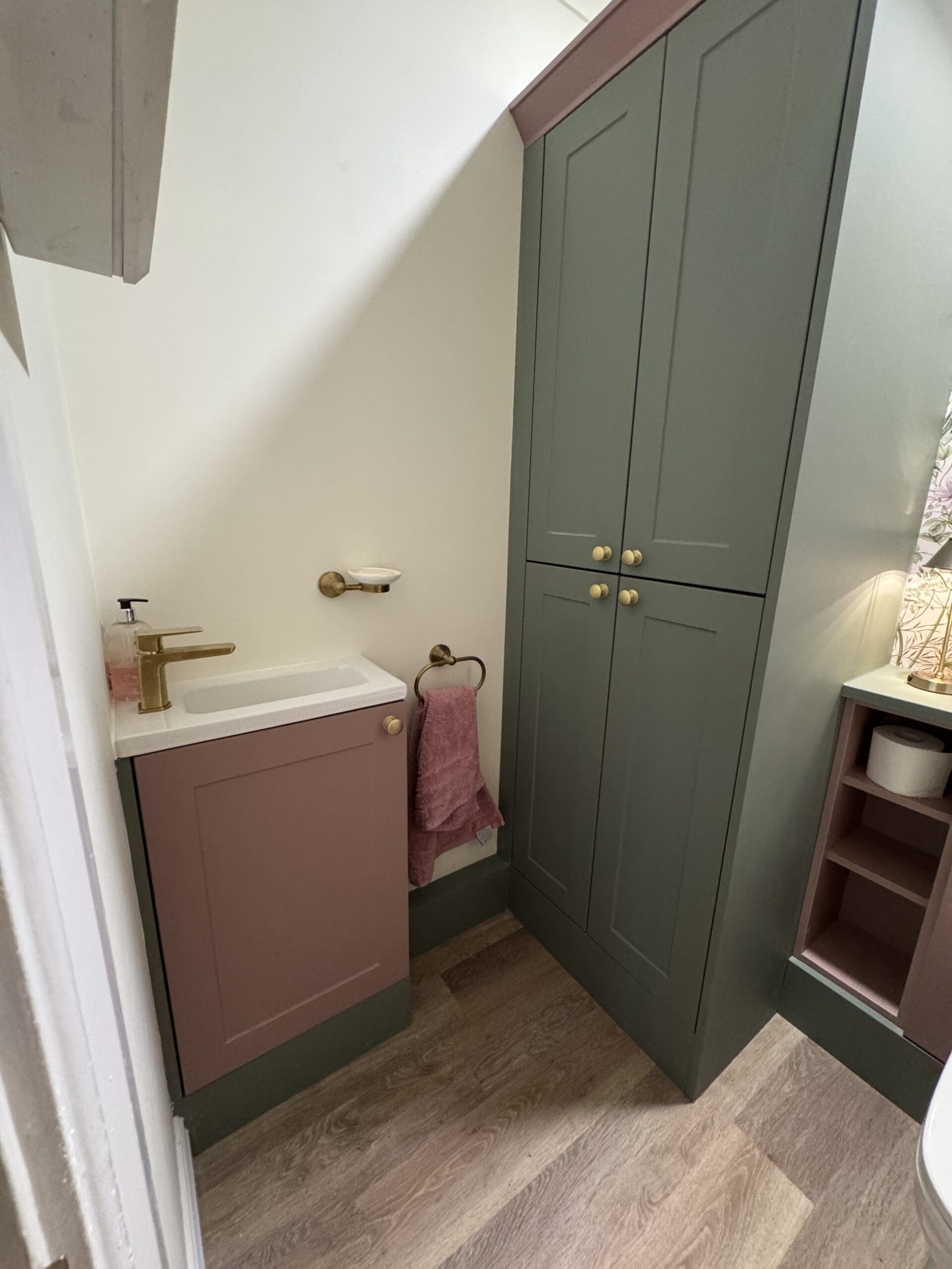 Kitchen Tips | A Stunning Return Transformation: From Dated to a Family-Approved “Barbie Dream” Kitchen Kitchen Tips | A Stunning Return Transformation: From Dated to a Family-Approved “Barbie Dream” Kitchen