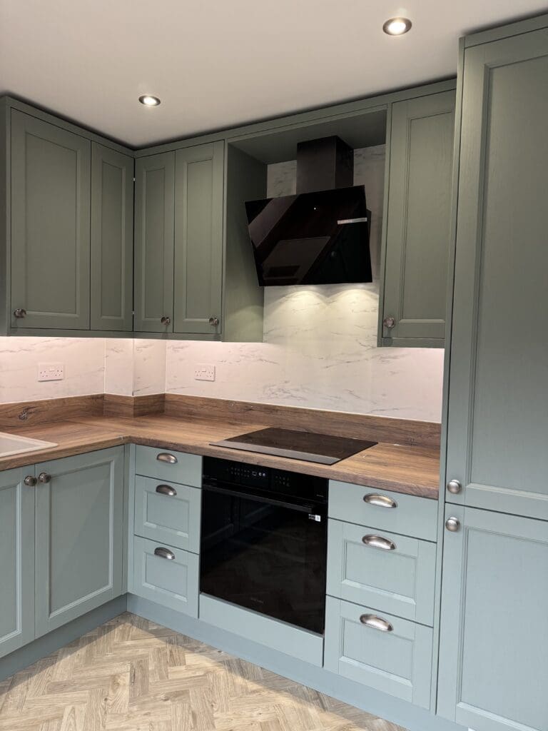 Recent Projects | Kitchen Transformation in Redditch: A Stunning Green Shaker Before & After Recent Projects | Kitchen Transformation in Redditch: A Stunning Green Shaker Before & After