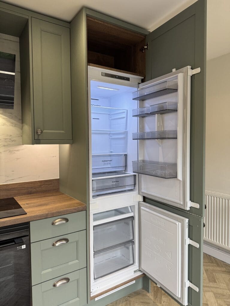 Recent Projects | Kitchen Transformation in Redditch: A Stunning Green Shaker Before & After Recent Projects | Kitchen Transformation in Redditch: A Stunning Green Shaker Before & After
